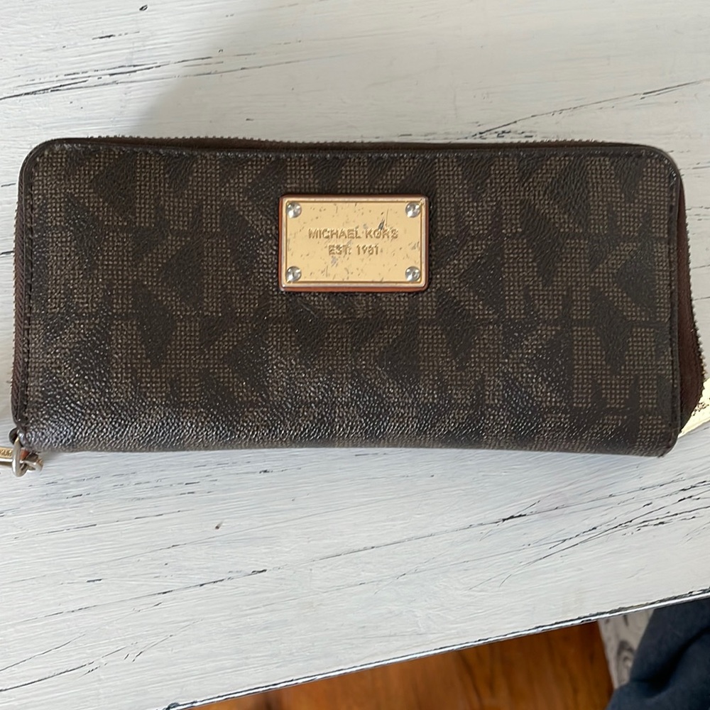 Michael Kors wallet